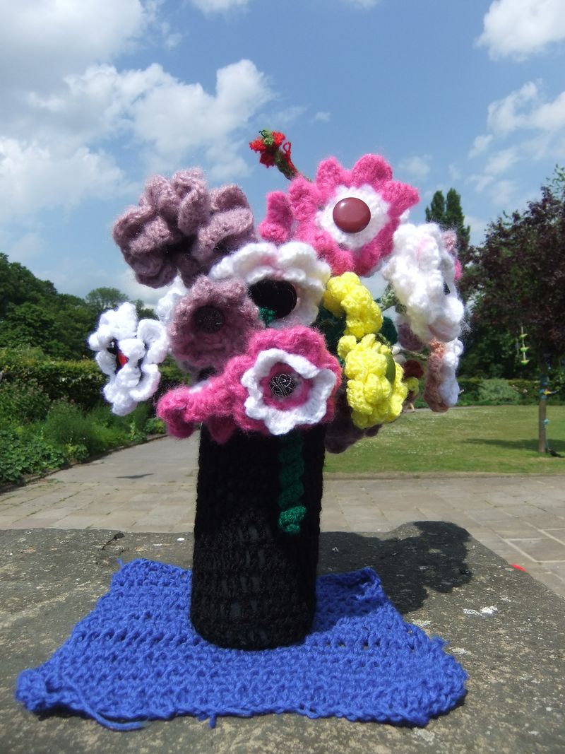 York Yarnbomb July 2013 003