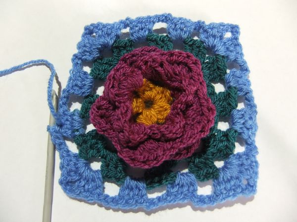 Crochet Water Lily Square… By Helen